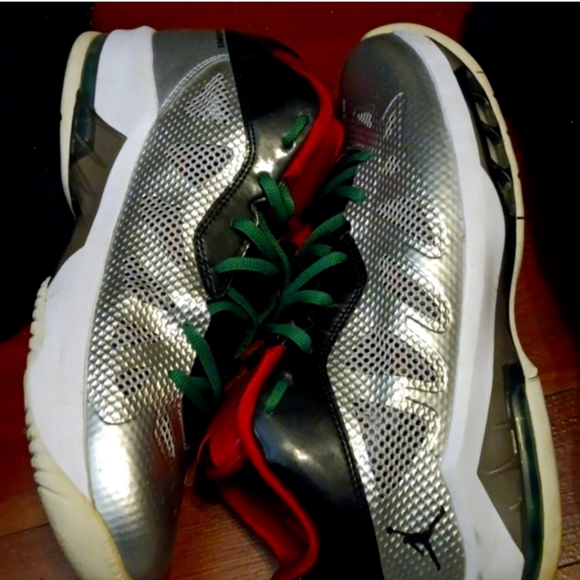 MELO M8 CHRISTMAS JORDAN'S SZ 10.5 - Picture 5 of 7
